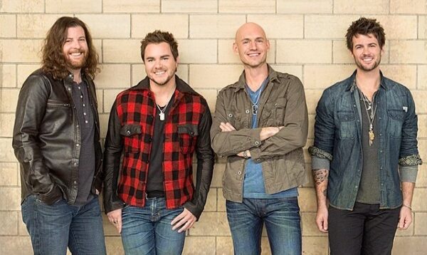 How Does Eli Young Band Stay In Step With Fans?